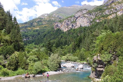 ���B�j���}��