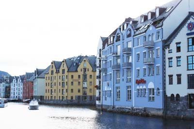 �I�[���X��