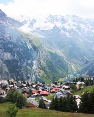 �~���[����