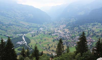 �O�����f�������g�̊X