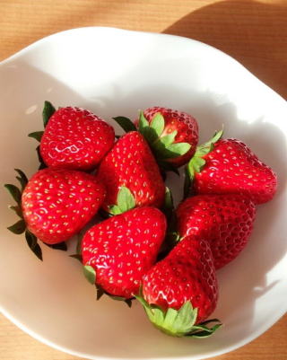 すまいるふぁーむ藤本のいちごです