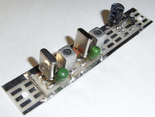 VXO �p�̐����U���q�{�R�C�����ꂼ��Q�g���������� FCZ���