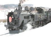 �ߌ�12��26���A�W���w�ɓ����B