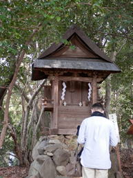 相撲神社　祠