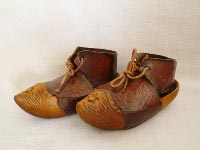 B-05 子供木靴