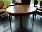 A-02 �_�C�j���O�e�[�u��