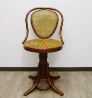 A-10 �r�����[�֎q