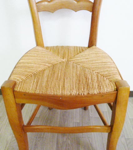 A-18 ���[���`�F�A�[