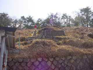 火床横の階段