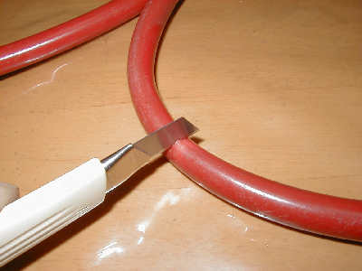 �J�b�^�[�Őؒf