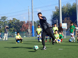 小倉隆史のサッカー教室