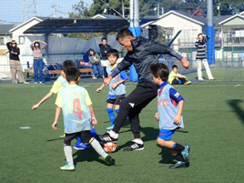 小倉隆史のサッカー教室