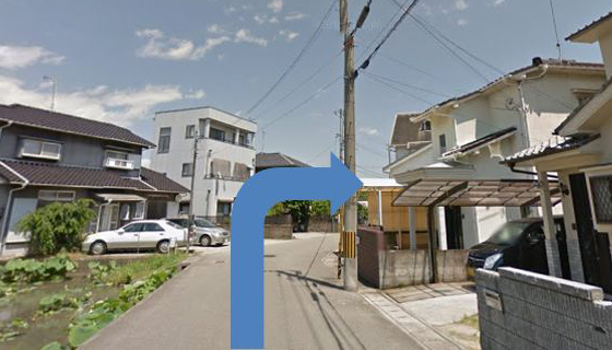 ⑦　右折の画像