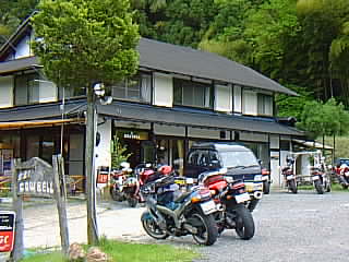 05.jpg