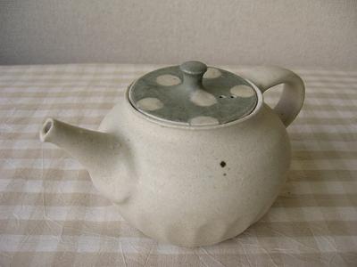 【新品未使用】原田晴子　ポットとDip Dish / りんごの2点 新品未使用】原田晴子 ポットとDip Dish / りんごの2点 原田晴子｜