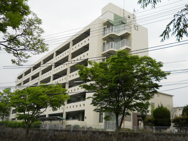 神陵台５３号棟　その１