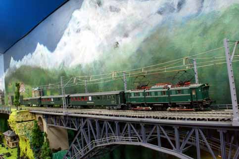 Nゲージ ドイツ連邦鉄道E91クラス電気機関車(ロコ)-