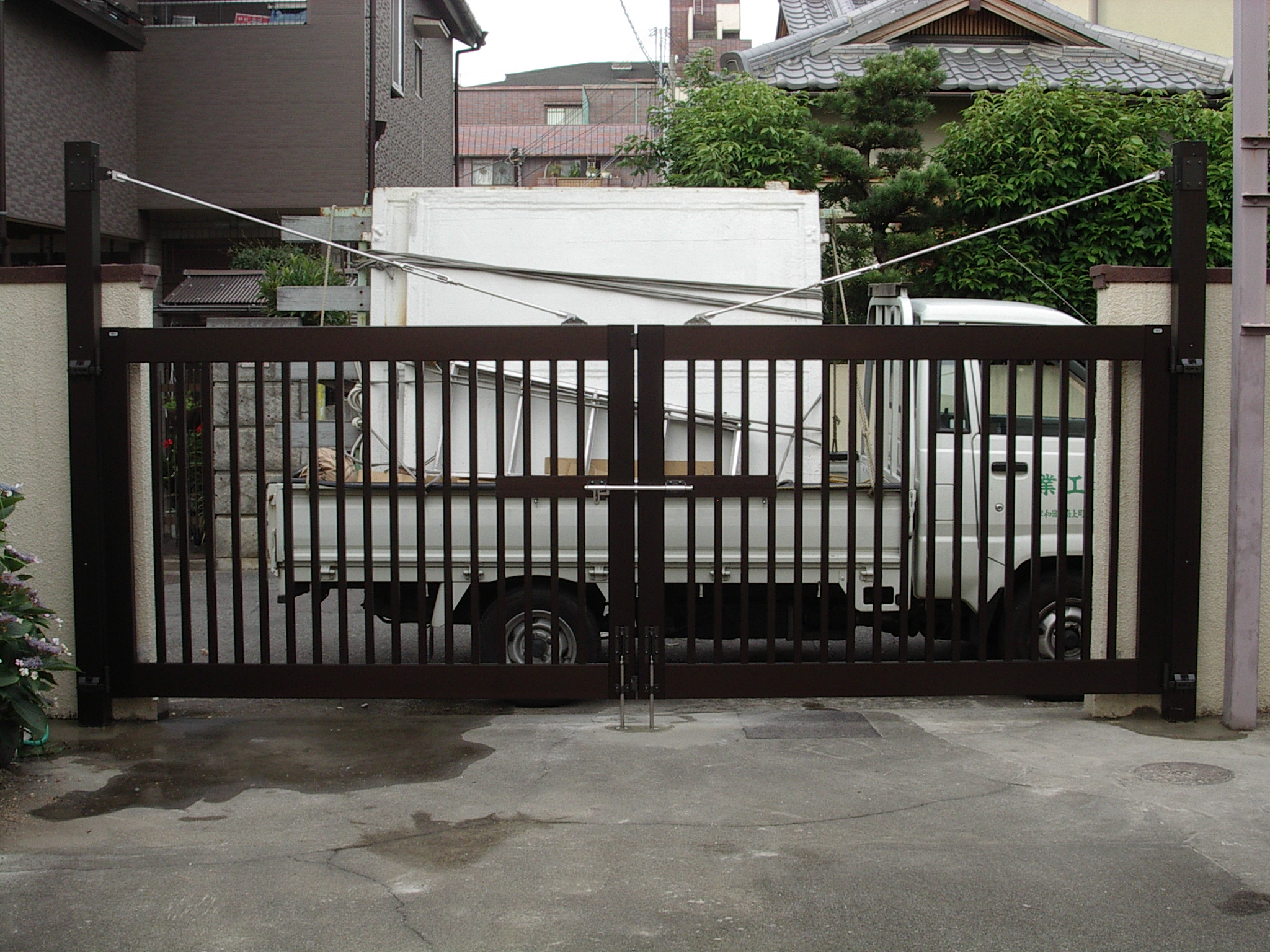 ^@OA~ut[W