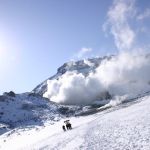 快晴の硫黄山です。