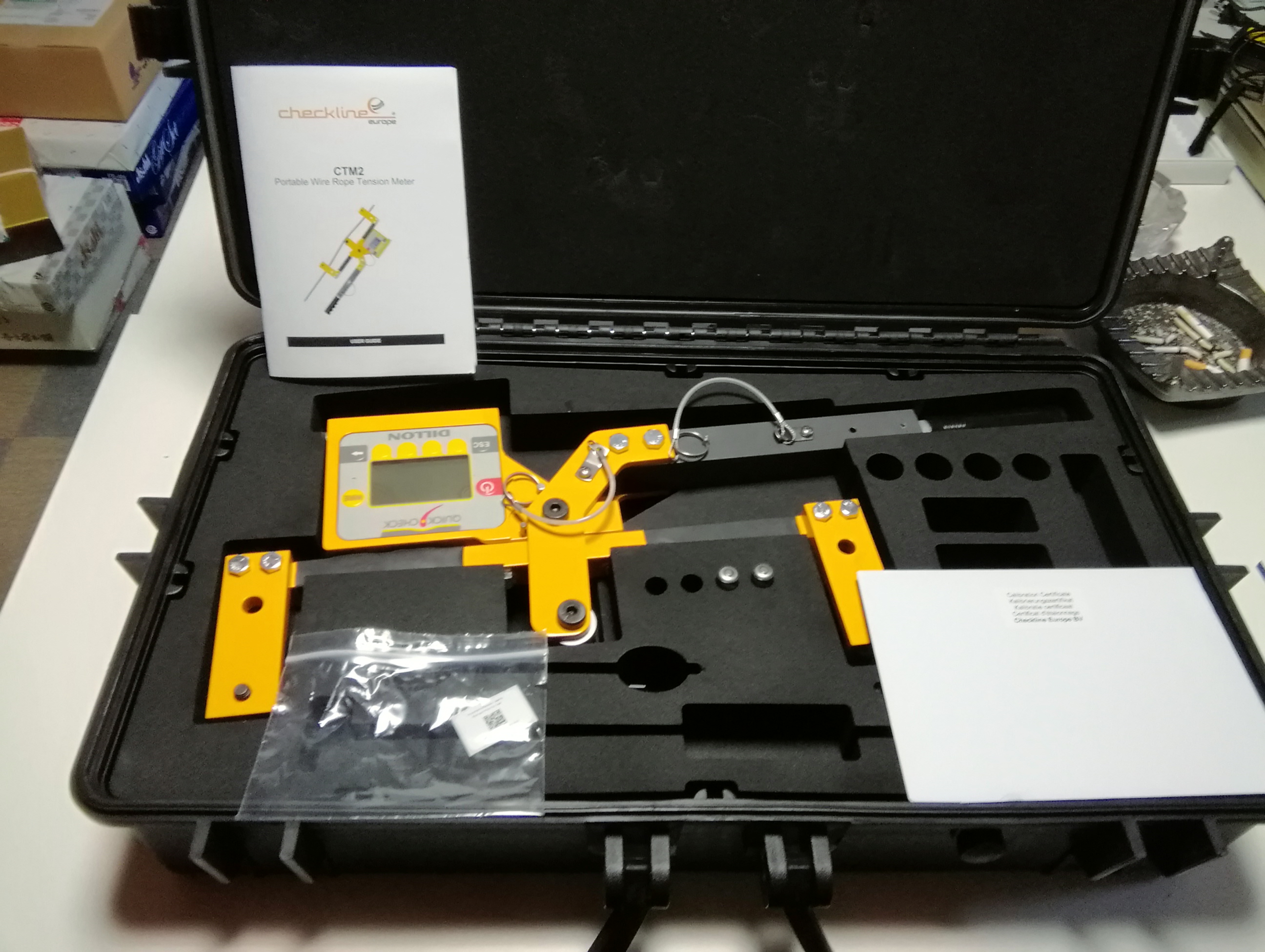 ワイヤー緊張測定器