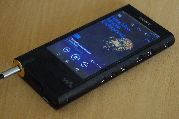 SONY NW-ZX2