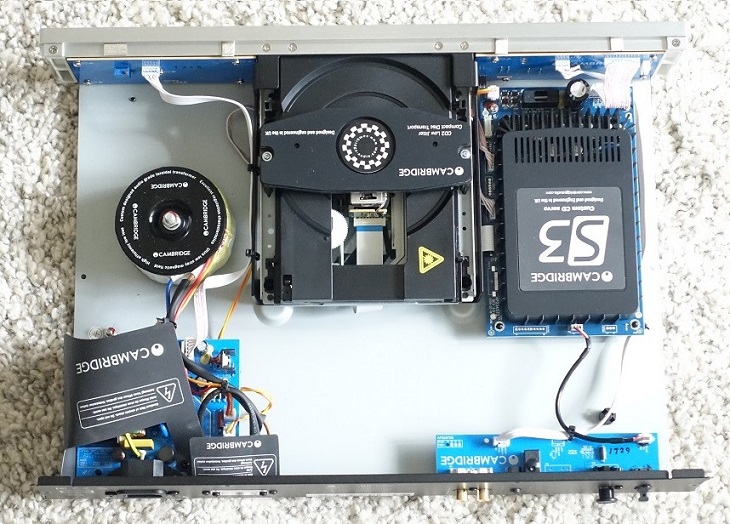 Cambridge Audio CXC - Inside view