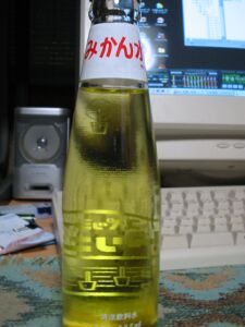 読みにくいけどみかん水と書いてある