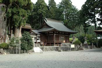 久津八幡宮