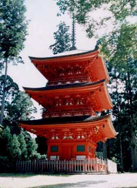 名草神社三重の塔