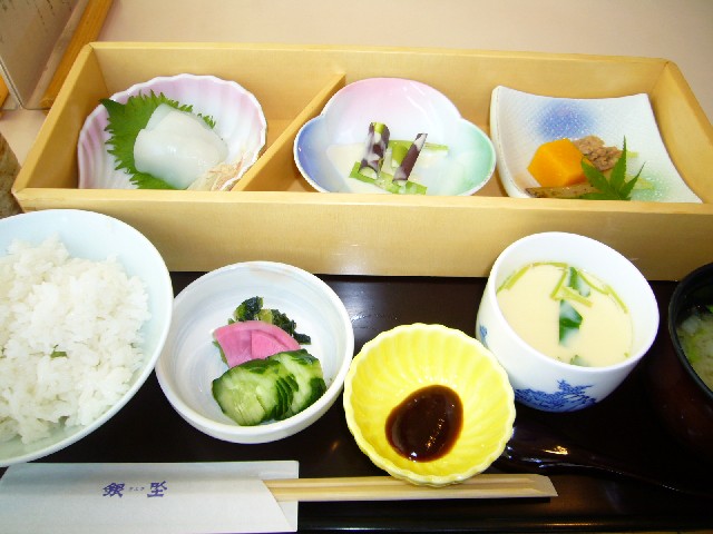PHŃ`