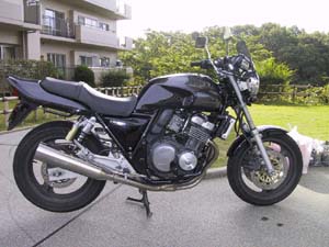 CB400SF