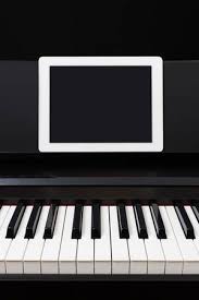 コンピューターピアノの画像