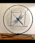 円形パネル<br>「蜻蛉」<br>蓋中央に面取りガラスを使用<br>品番:Z8350