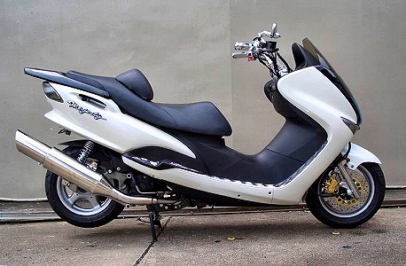 ���}�n �}�W�F�X�e�B125�}�t���[