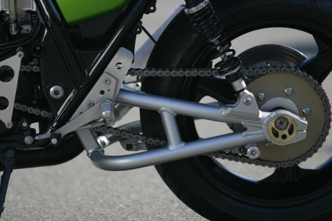 SWIFT（スイフト）ZRX1200R、ZRX1100R小型タンデムステップキット新品 POSH ZRX1200⁄ZRX1100⁄ZRX400 LEDテールランプユニット(スモーク