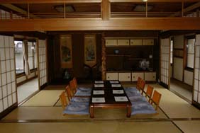 広間
