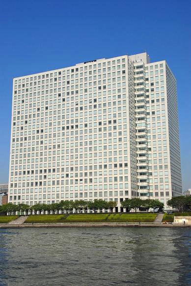 IBM箱崎ビル(三井倉庫箱崎ビル)