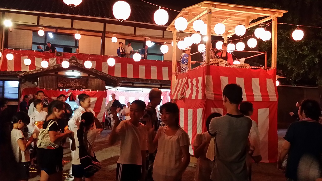 盆踊り