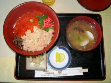 長万部は「かにめし」が有名。
