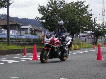 でもやっぱりZRXのほうが乗りやすいかな(^_^;)・・・慣れのせい?