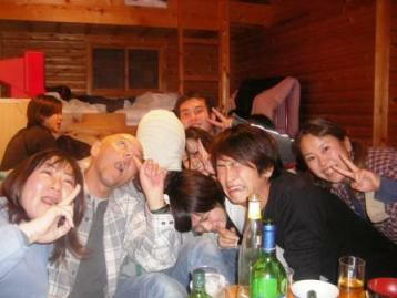 ぐしっぐしっ、聞いてよ〜、ココだけの話やで! うち、もう寝てるし〜。 は〜、ワシそんなん知らんし〜。 あたしも知らんし〜。