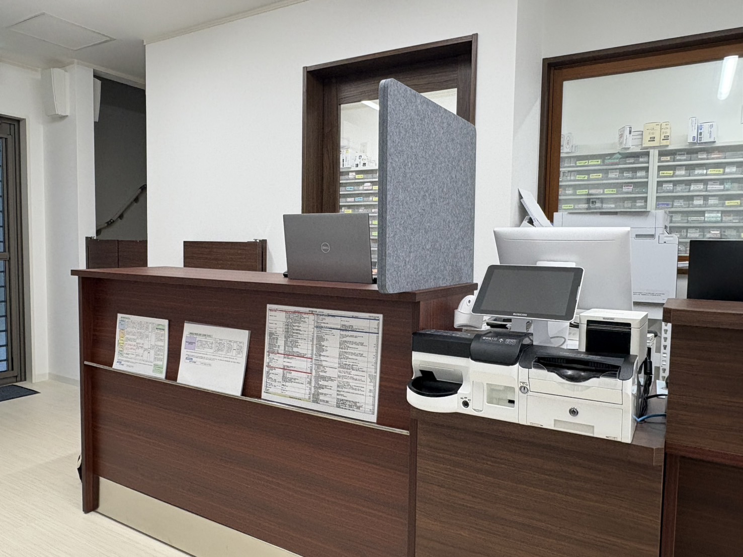 受付カウンター